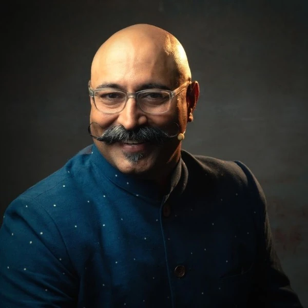 Pravin Shekar, portrait